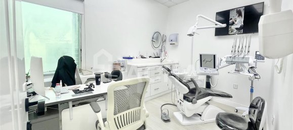 1 room Office in Business Bay, UAE No. 27607 5