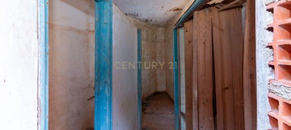 584m² Warehouse in Alcanena, Portugal No. 15258 11