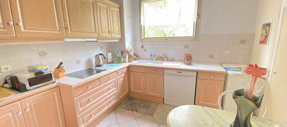 2 chambres Appartement à Orléans, France No. 259686 4