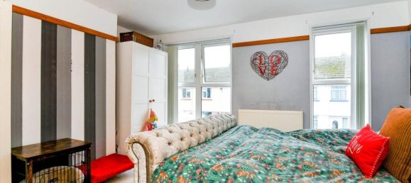 House in Barnstaple, United Kingdom No. 2092 10