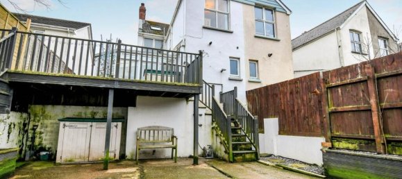 House in Barnstaple, United Kingdom No. 2092 18