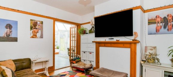 House in Barnstaple, United Kingdom No. 2092 3