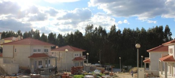 4 bedrooms Villa in Caldas da Rainha, Portugal No. 102219 2