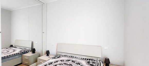 2-salle Appartement à Albisola Superiore, Italy No. 9188 18