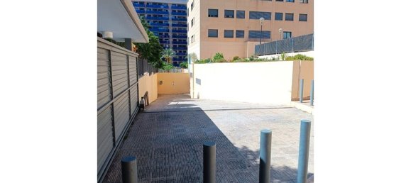  Parking in Alicante, Spain No. 189174 9