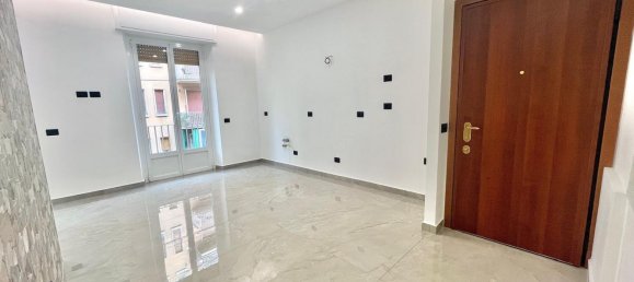 3 Schlafzimmer Wohnung in Milan, Italy, Nr. 373165 6