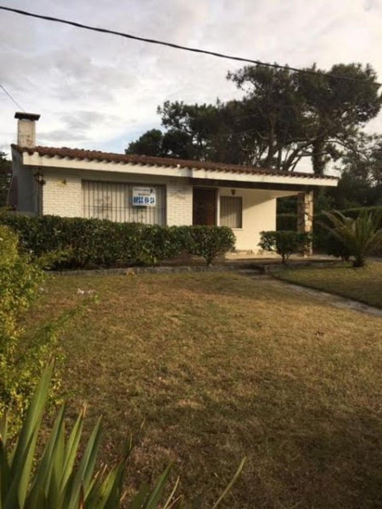 3 bedrooms House in Maldonado, Uruguay No. 10711