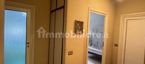 4 bedrooms Apartment in Rome, Italy No. 336617 15