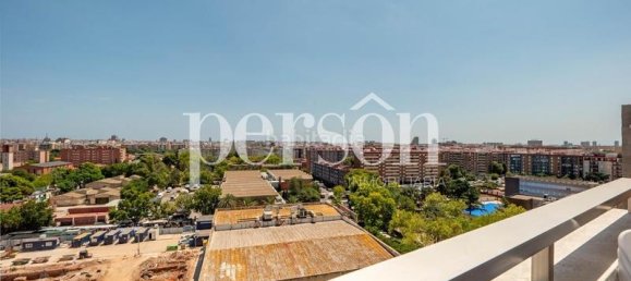 4 Schlafzimmer Wohnung in Valencia, Spain, Nr. 137864 6