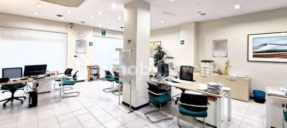 Büro in Bologna, Italy 253m², Nr. 319515 13