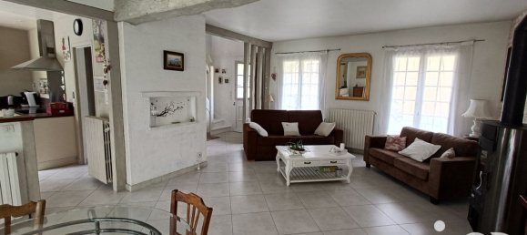 4 bedrooms House in Lormaye, France No. 155647 2