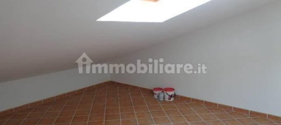 6 rooms House in Fondi, Italy No. 153987 10