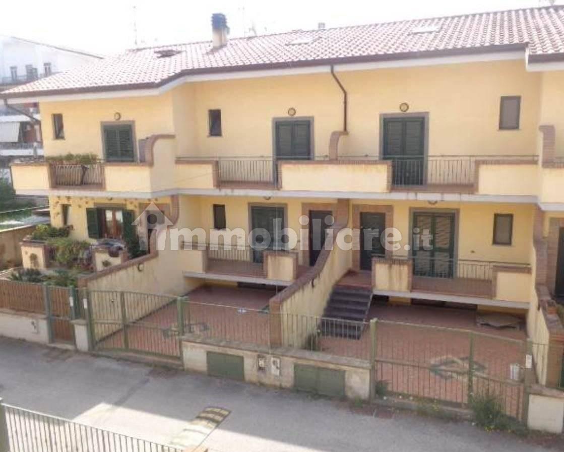 6غرفة منزل في Fondi, Italy رقم 153987