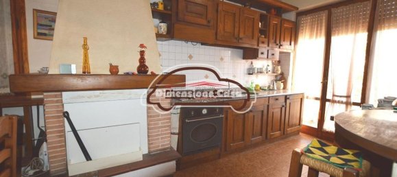 9-salle Villa à Lucca, Italy No. 13877 16