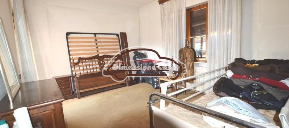 9-salle Villa à Lucca, Italy No. 13877 18