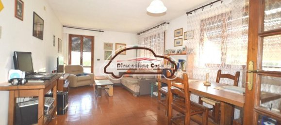 9-salle Villa à Lucca, Italy No. 13877 3