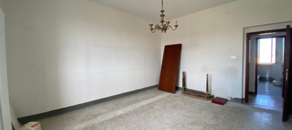 5 rooms Apartment in Castelfiorentino, Italy No. 45001 21