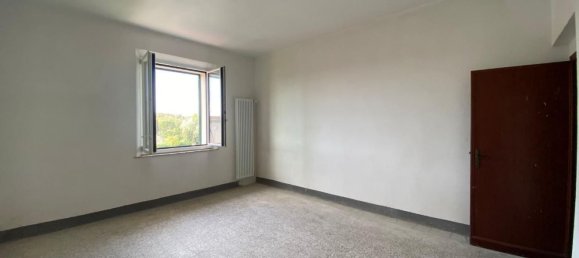 5 rooms Apartment in Castelfiorentino, Italy No. 45001 13