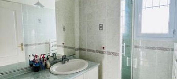 4 Schlafzimmer Haus in Mouguerre, France, Nr. 311165 12