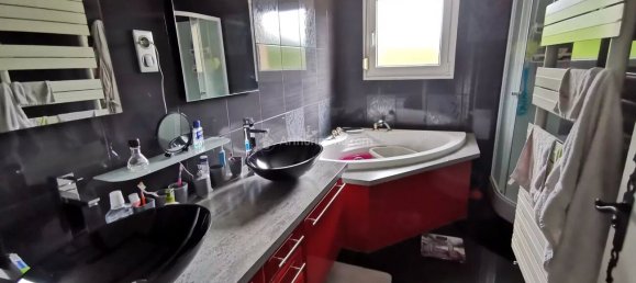 Casa de 4 dormitorios en Mont-les-Neufchateau, France No. 232166 12