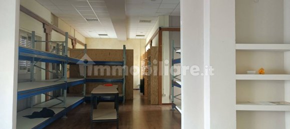 1 room Commercial property in Legnano, Italy No. 133313 2