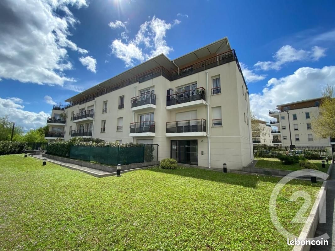 2 bedrooms Apartment in Mantes-la-Jolie, France No. 320583