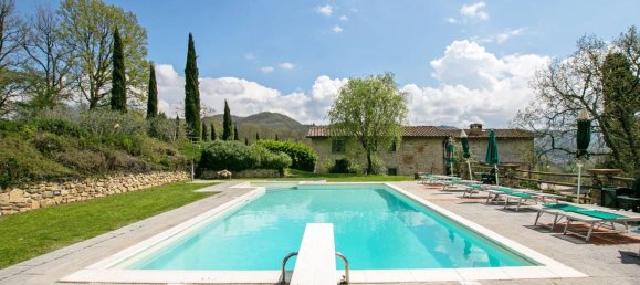 8 bedrooms House in Vicchio, Italy No. 178530 2