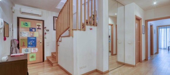 4 bedrooms Duplex in Padua, Italy No. 358145 9