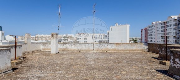 9 bedrooms House in Faro, Portugal No. 18551 31