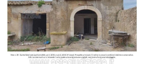 3 bedrooms House in Vittoria, Italy No. 348386 39