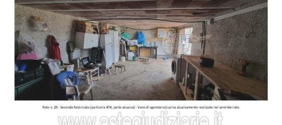 3 bedrooms House in Vittoria, Italy No. 348386 29