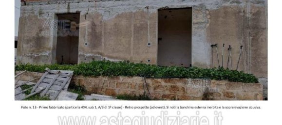 3 bedrooms House in Vittoria, Italy No. 348386 13