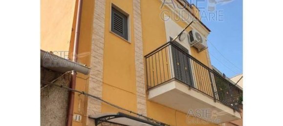 7-salle Appartement à Catania, Italy No. 204924 24