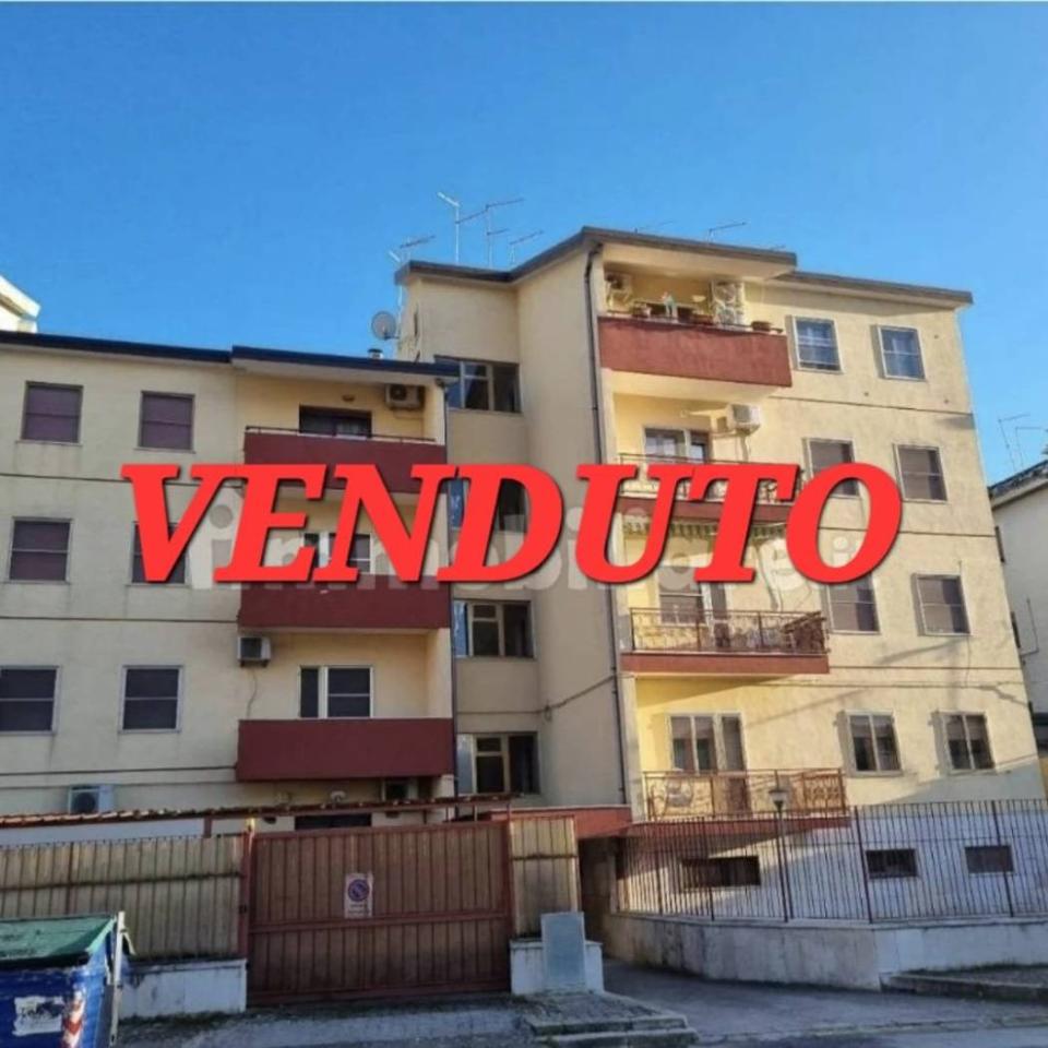 4-salle Appartement à Foggia, Italy No. 104046