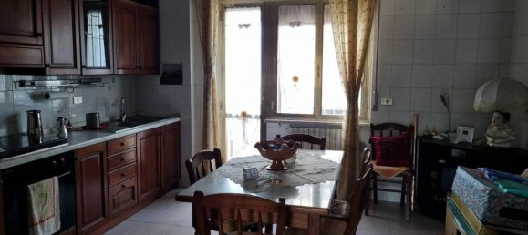 4-salle Appartement à Foggia, Italy No. 104046 4
