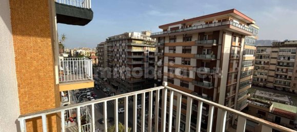 Apartamento de 3 dormitorios en Palermo, Italy No. 49974 18