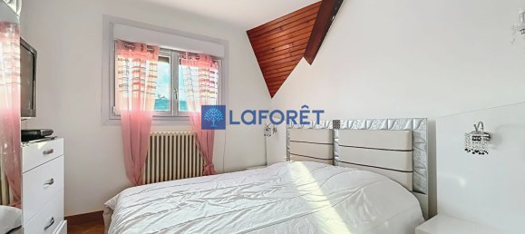 6 bedrooms House in Morangis, France No. 140729 5