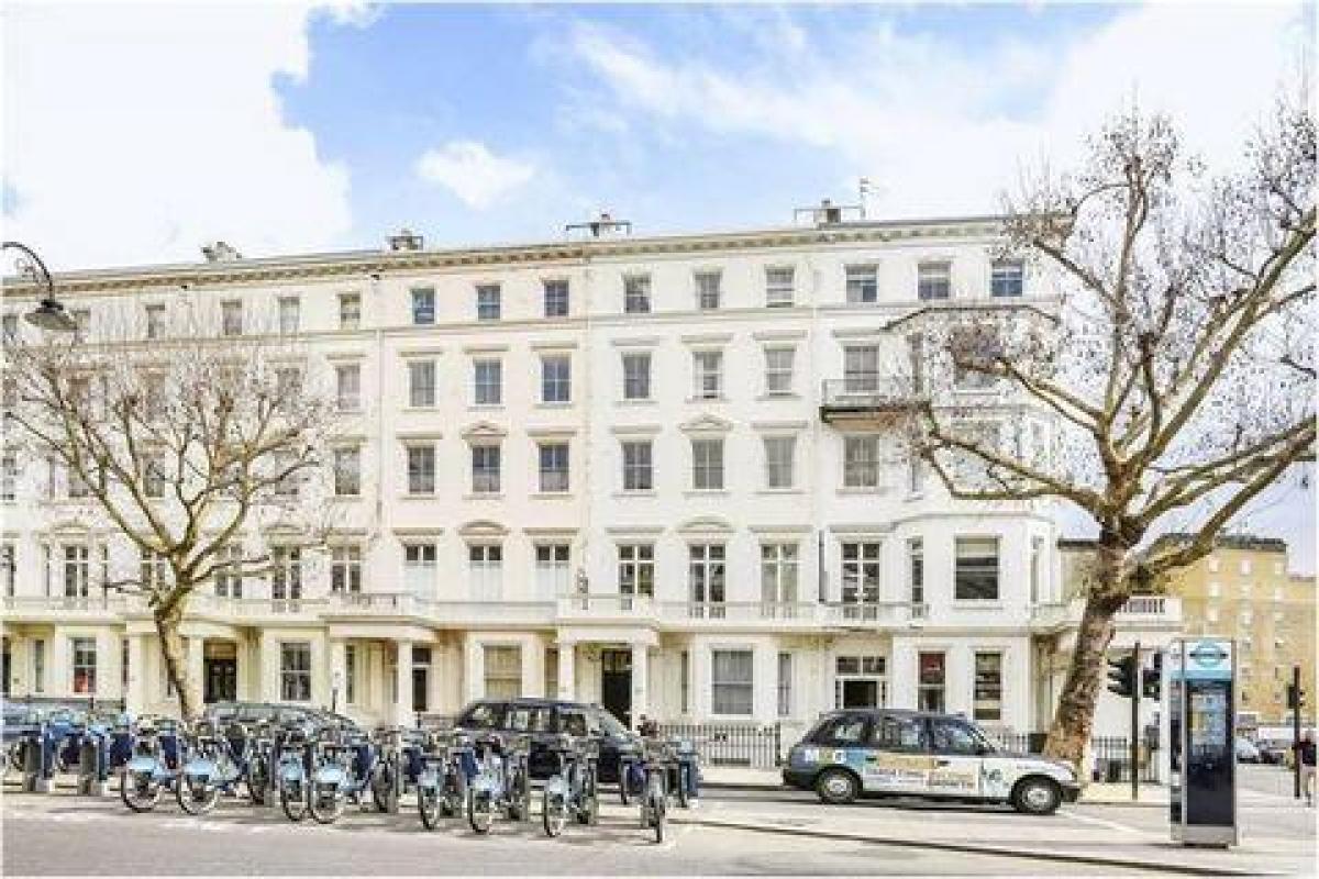 2 bedrooms Condo in London, United Kingdom No. 585