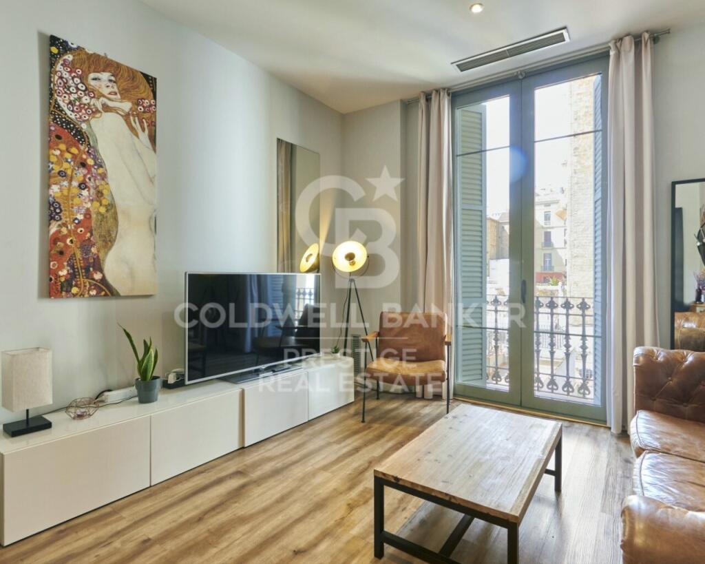 2 bedrooms Apartment in Ciutat Vella, Spain No. 28425