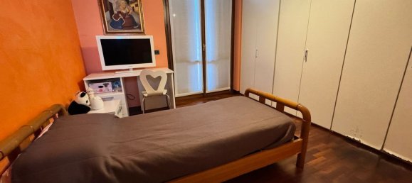 4 rooms Villa in Gravellona Toce, Italy No. 290646 8