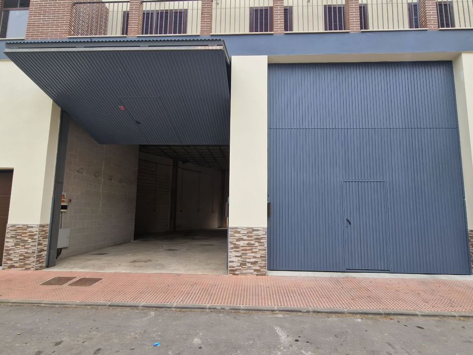 Gewerbliche Immobilie in Alhaurin el Grande, Spain 119m², Nr. 270119