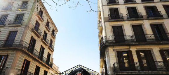 2 bedrooms Apartment in Ciutat Vella, Spain No. 25637 17