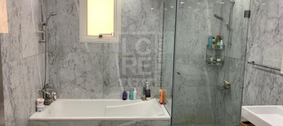 5 bedrooms Villa in Al Raha Golf Gardens, UAE No. 6017 23