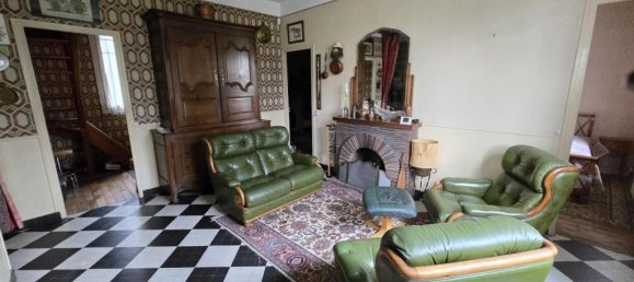 4 bedrooms Villa in Villeneuve-le-Roi, France No. 325902 4