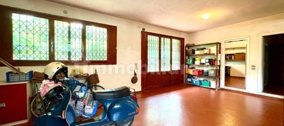 3 bedrooms House in Massa, Italy No. 349432 17