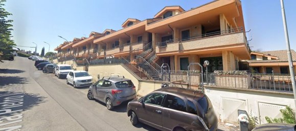 Apartamento de 4 dormitorios en Guidonia Montecelio, Italy No. 344362 3