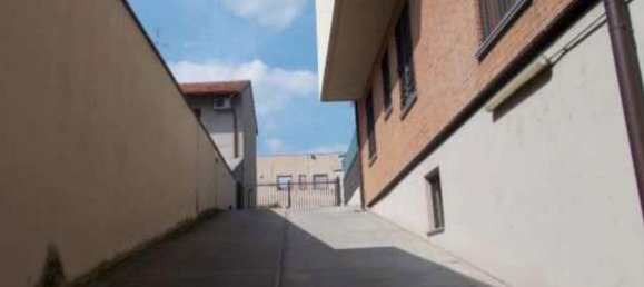 Квартира с 3 комнатами в Бругерио, Италия № 7827 6