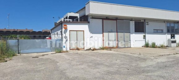 Almacén en Padua, Italy 2948 m² No. 320965 9