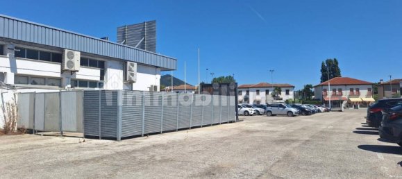 Almacén en Padua, Italy 2948 m² No. 320965 2