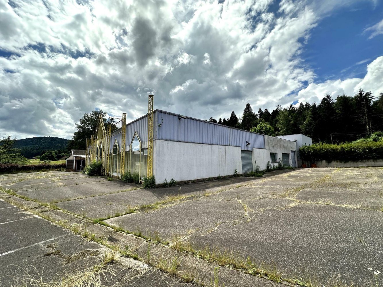 Propiedad comercial en Remiremont, France 800 m² No. 242704